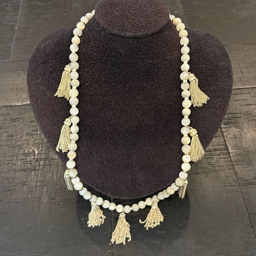KENDRA SCOTT Gold Tone & Ivory Mother of Pearl Vanina Tassel Necklace Beaded​